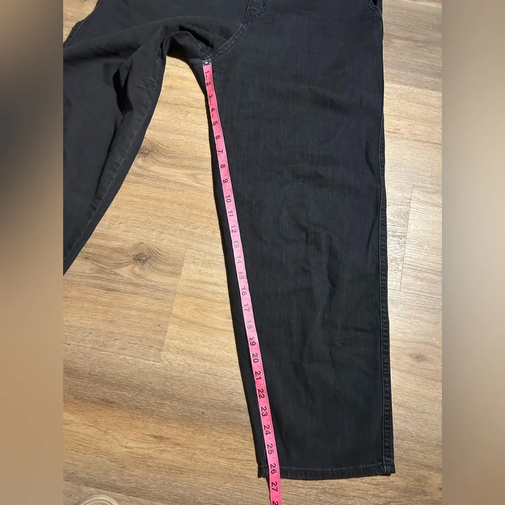 Denizen from Levi's Charcoal Black Loose Taper Womens Jeans Size 6 W28 High rise